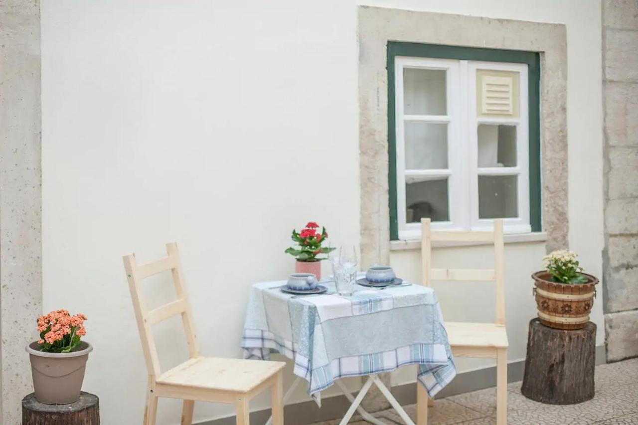 Alfama Charming Apt With 2 Free Bikes By Timecooler Lisbon Bagian luar foto