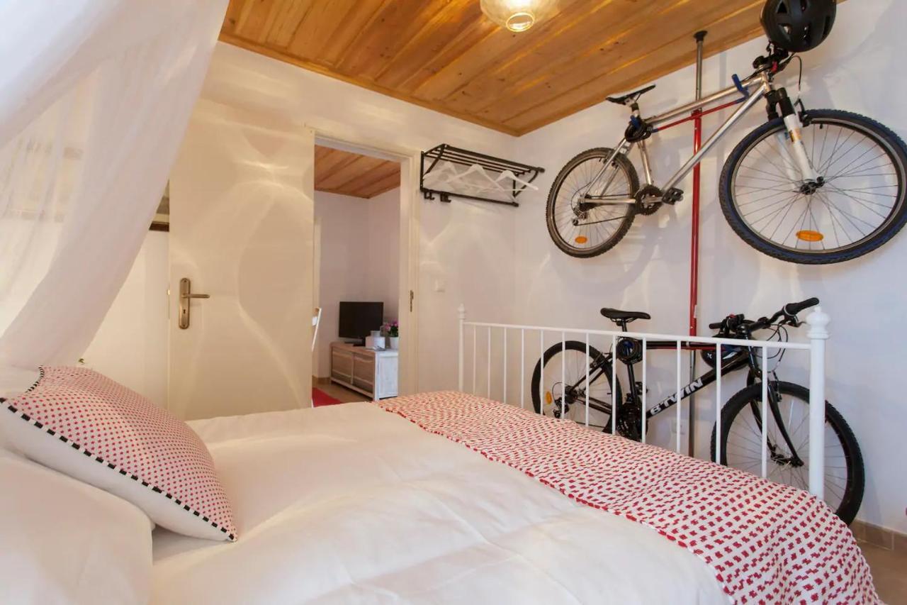 Alfama Charming Apt With 2 Free Bikes By Timecooler Lisbon Bagian luar foto